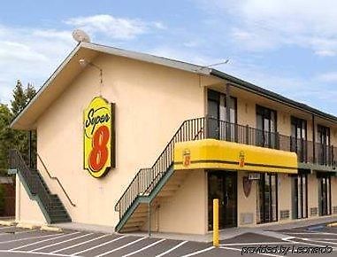 Super 8 Motel - Raritan Εξωτερικό φωτογραφία